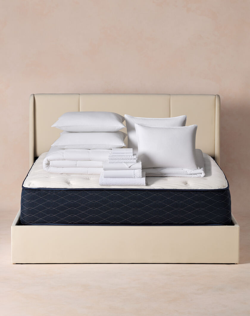 Bed and Bedding Set thumbnail number 0